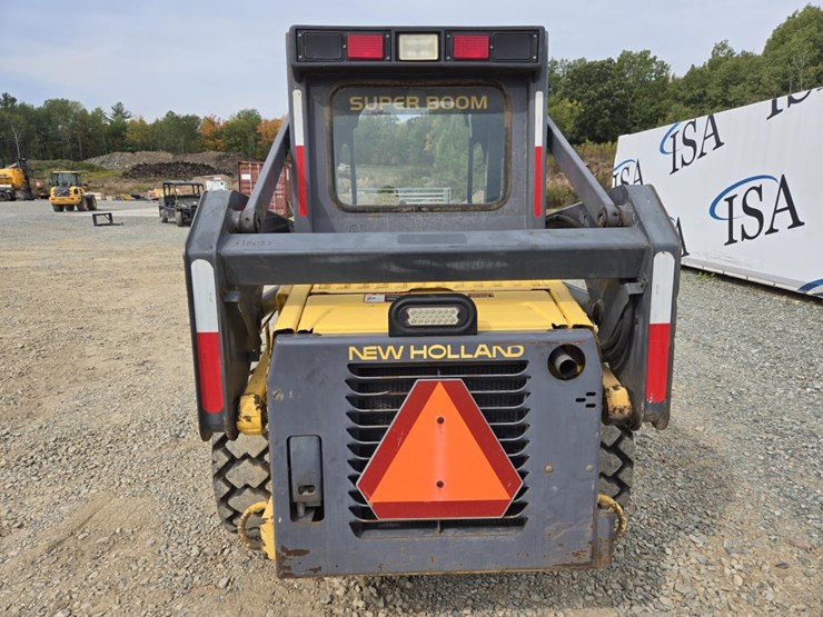 2001-new-holland-ls150-image-4