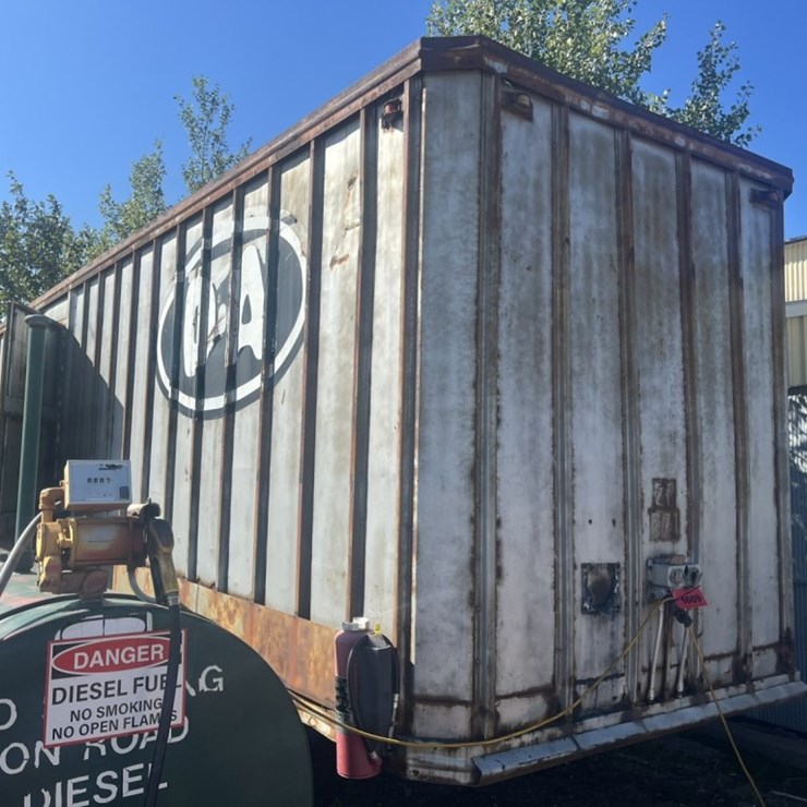 #1609 • 40’ Enclosed Fuel Trailer