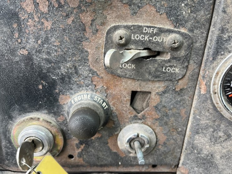 1995-ford-l9000-image-103