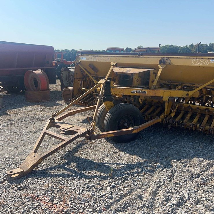 HAYBUSTER 1206