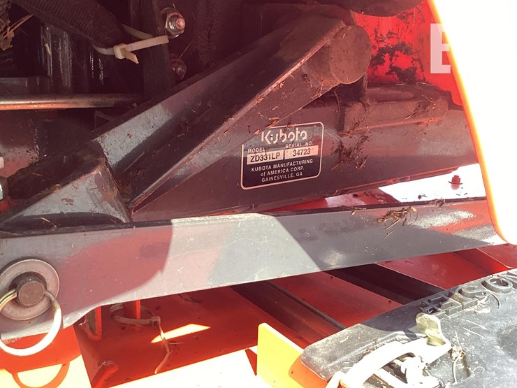 2015-kubota-zd331-image-14