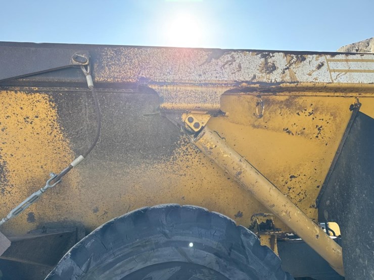komatsu-hm400-2-image-45