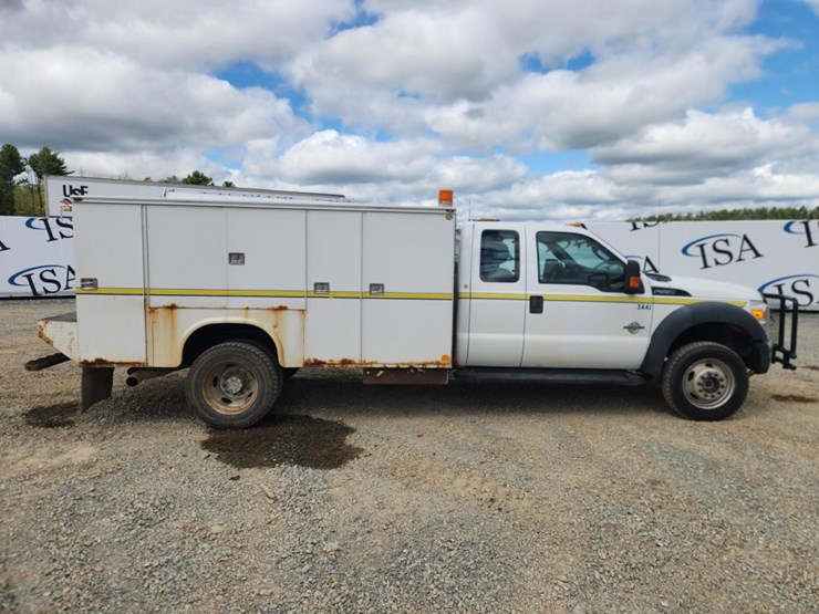 2011-ford-f550-image-6