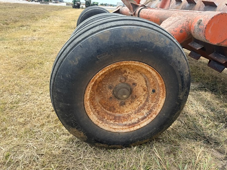 #27143-•-fair-oaks-mfg-20’-stubble-roller-421-image-5