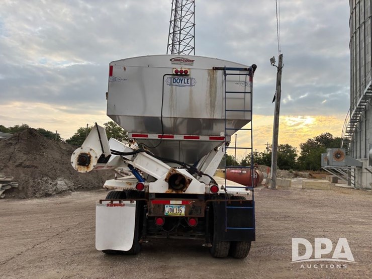 1995-ihc-9400-dry-tender-truck-(pz13881)-image-10