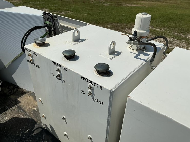 2020-peterbilt-337-image-81