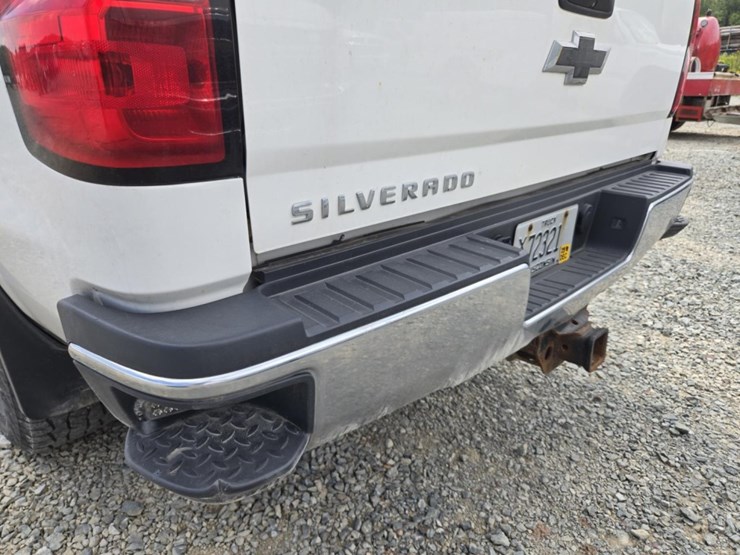 2016-chevrolet-2500hd-image-22