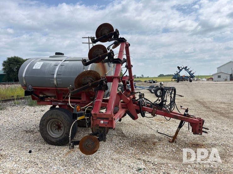 case-ih-2800-image-4