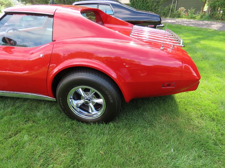 1976-chevrolet-corvette-stingray-image-34