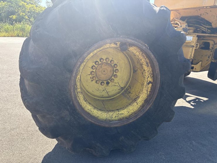 deere-648-image-37