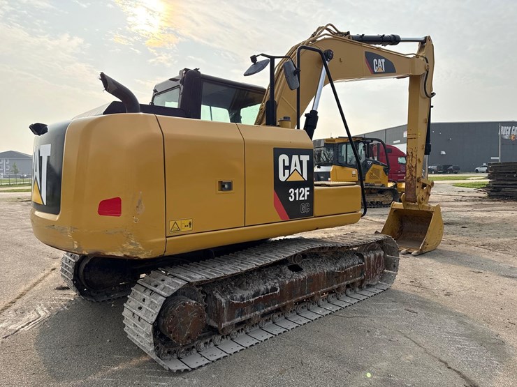2016-caterpillar-312fgc-image-5