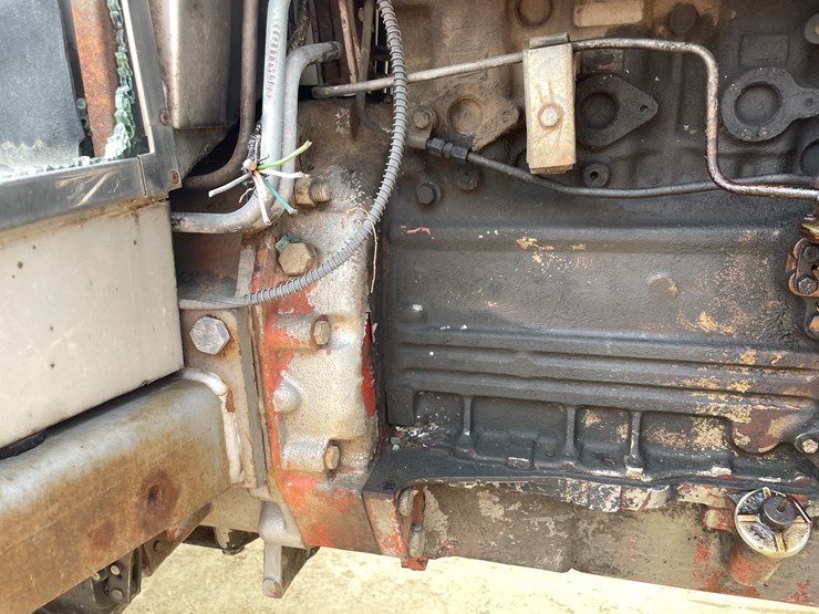massey-ferguson-2705-image-31