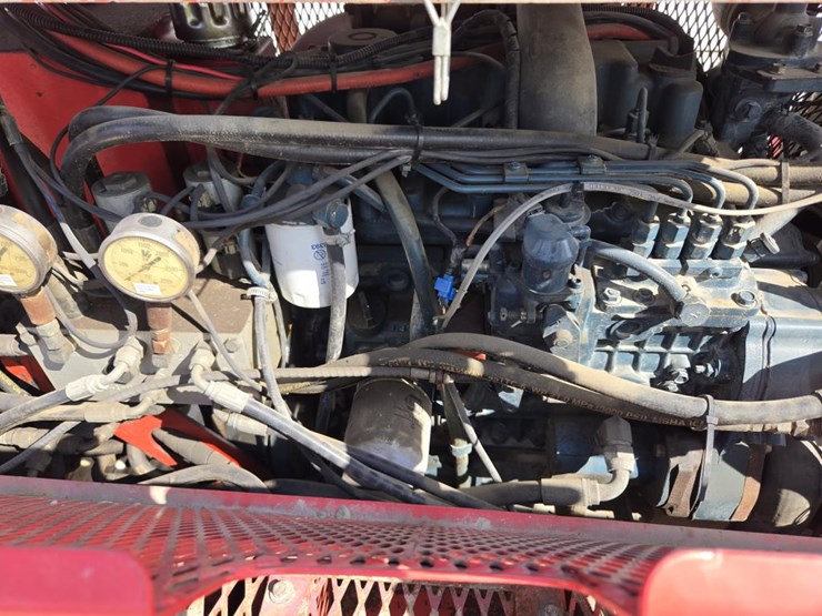kubota-v3300t-image-18