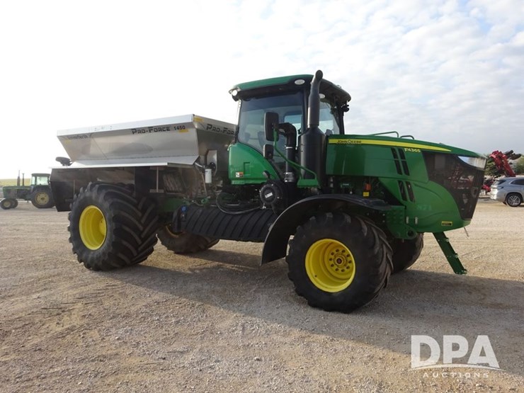 2019-john-deere-f4365-image-10