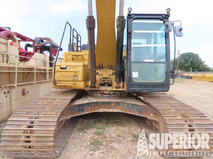 caterpillar-326f-image-9