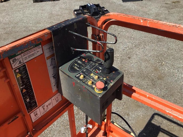 2002-jlg-4069le-image-11