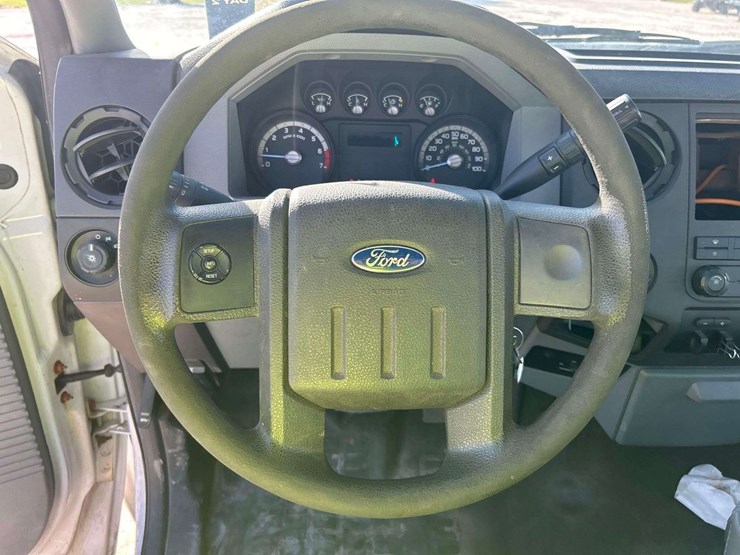 2014-ford-f350-image-9