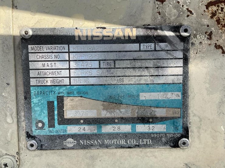 1994-nissan-kph02a25pv-image-9
