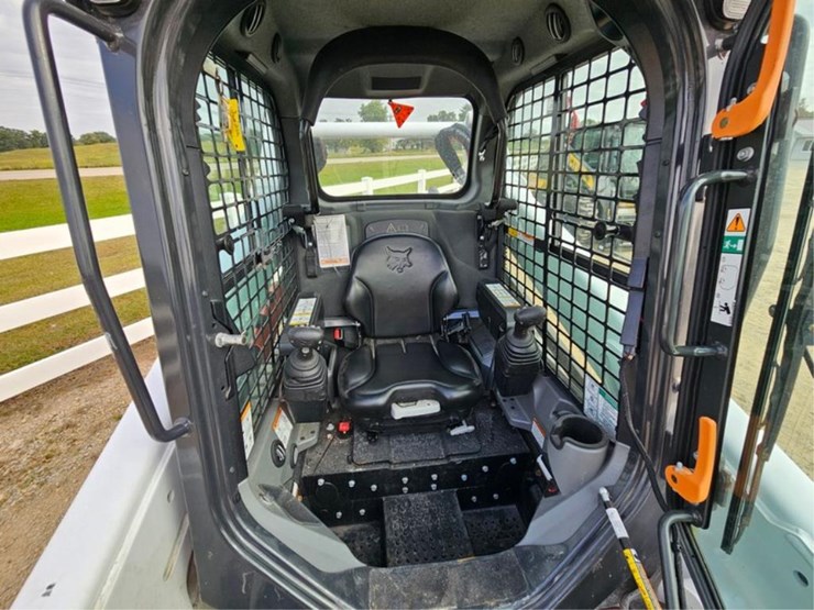 2019-bobcat-s590-image-15