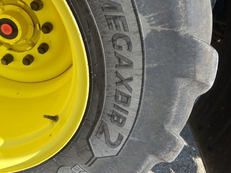 2021-john-deere-f4365-image-51