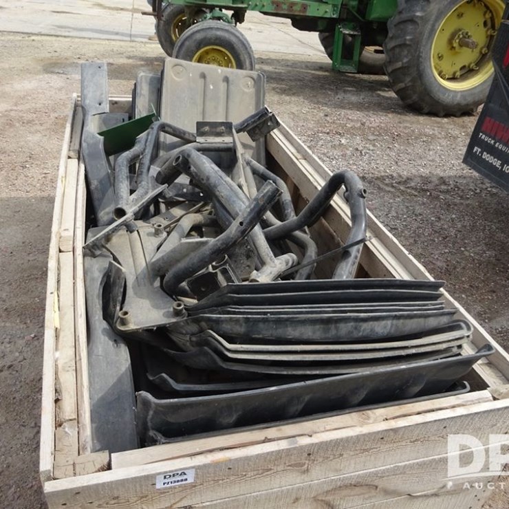Box of Sprayer Fenders (PZ13888)