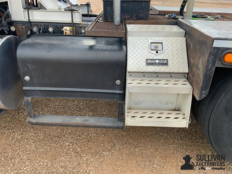 2008-kenworth-w900-image-14