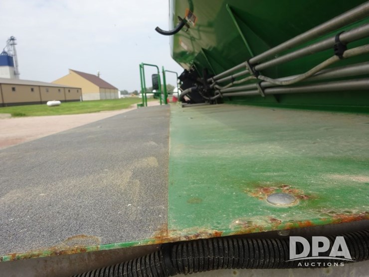 2019-john-deere-f4365-image-85