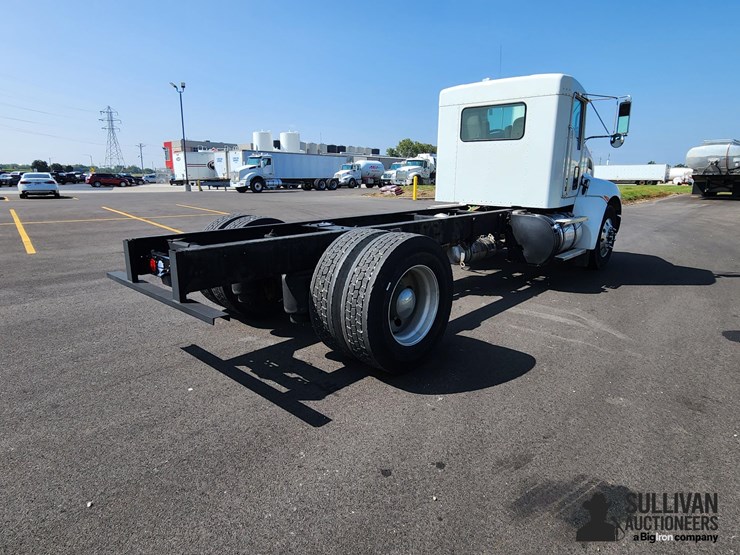 2014-kenworth-t270-image-5