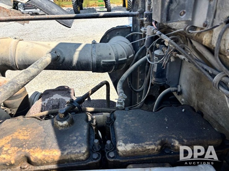 1986-peterbilt-359-image-60