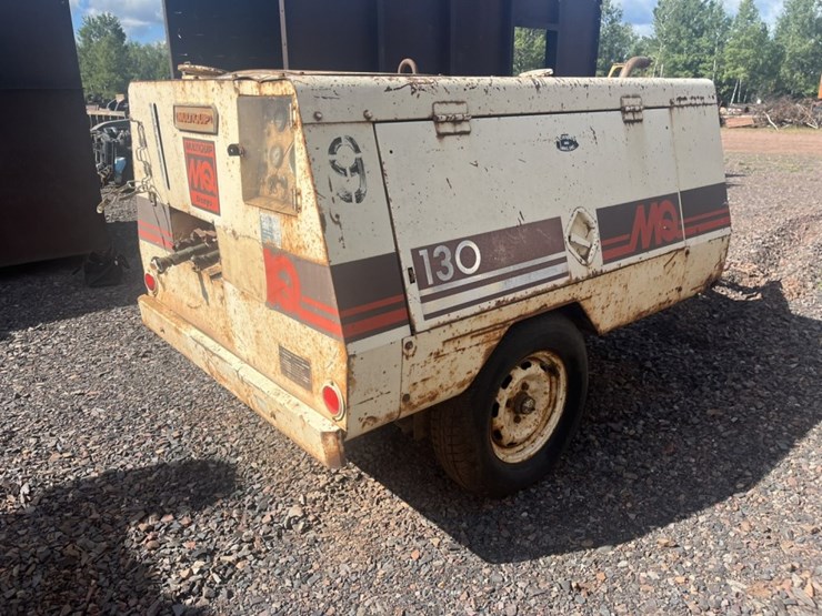 #2678-•-multiquip-dps-130sst-towable-air-compressor-image-3