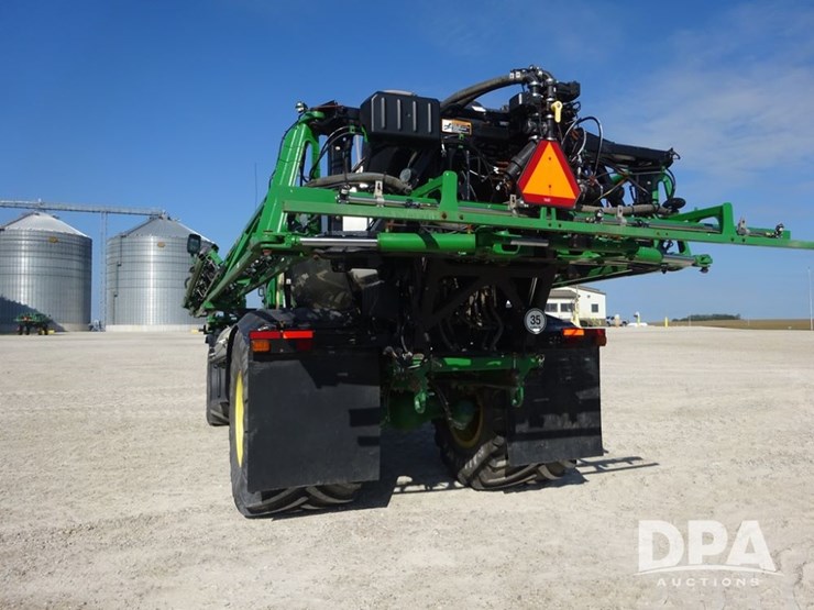 2020-john-deere-f4365-image-31