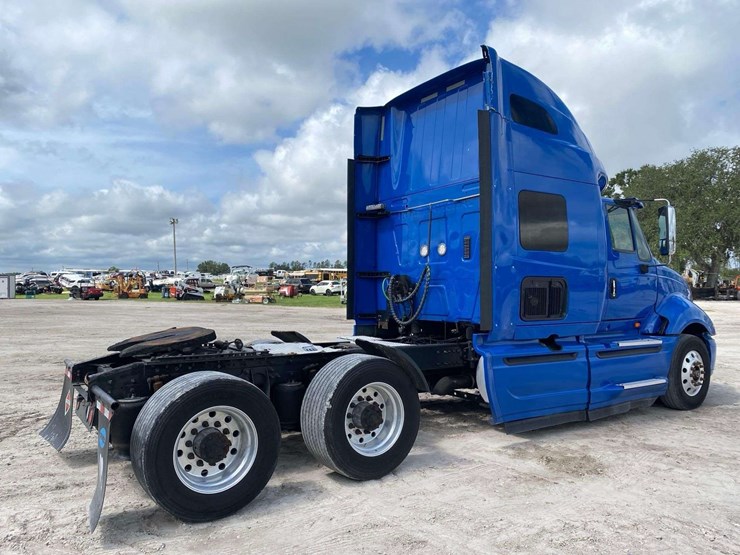 2016-international-prostar-image-3