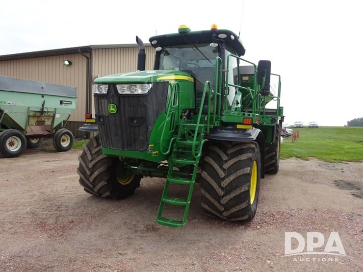 2019-john-deere-f4365-image-5