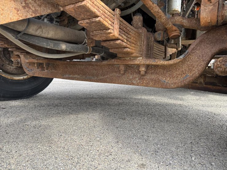 #1084-•-2006-sterling-tandem-axle-patrol-truck-image-53