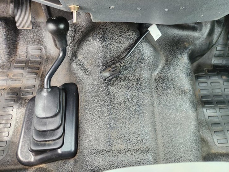 2011-ford-f550-image-52