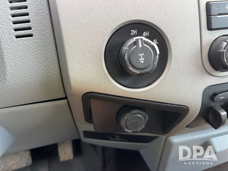 2013-ford-f250-xlt-image-59