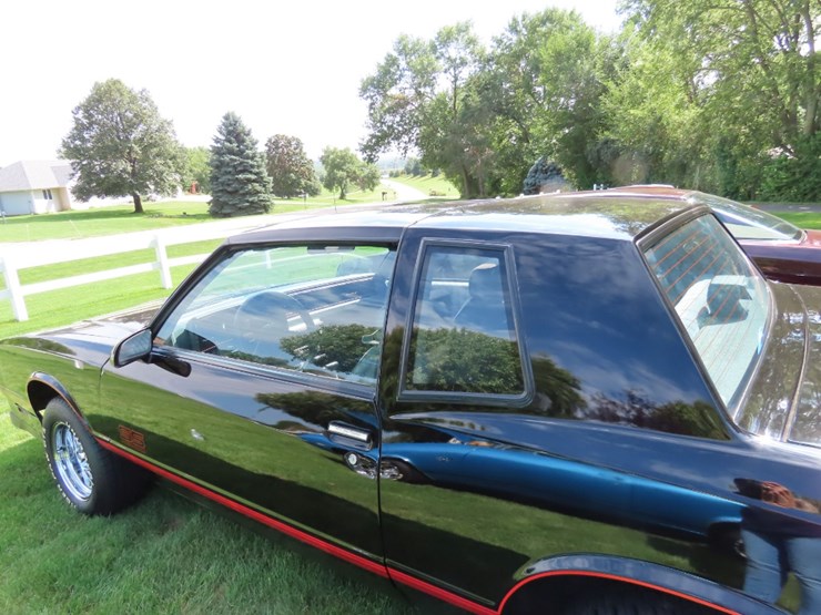 1988-chevrolet-monte-carlo-ss-image-11