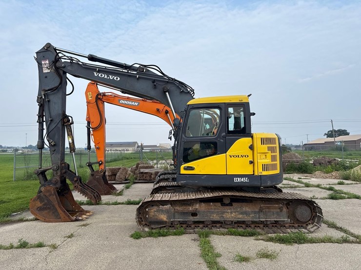 volvo-ecr145cl-image-1