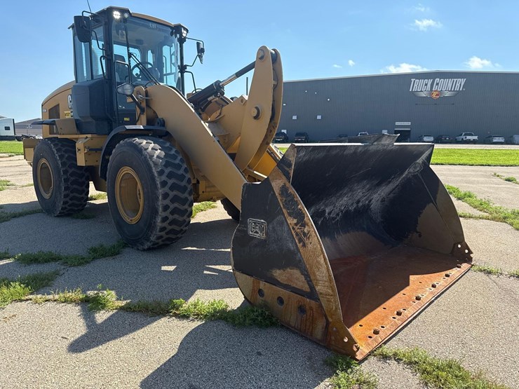 2023-caterpillar-930m-image-8