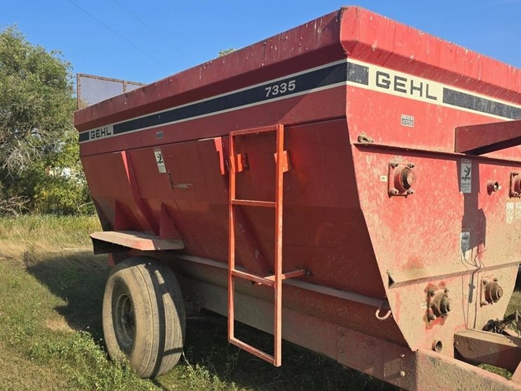 gehl-7335-image-3