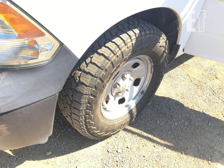 2015-ram-1500-image-12