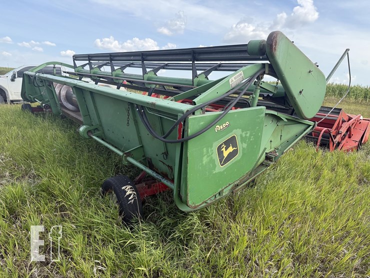 john-deere-224-image-9