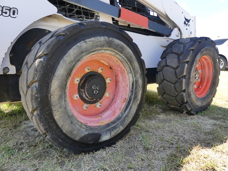 2016-bobcat-s850-image-5