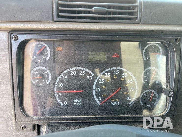 2007-freightliner-columbia-truck-(jn2954,-unit-2158)-image-64
