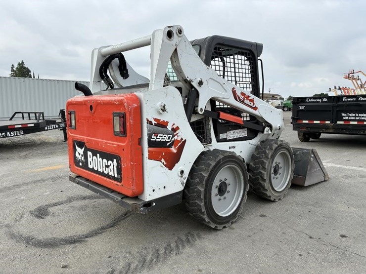 2021-bobcat-s590-image-3