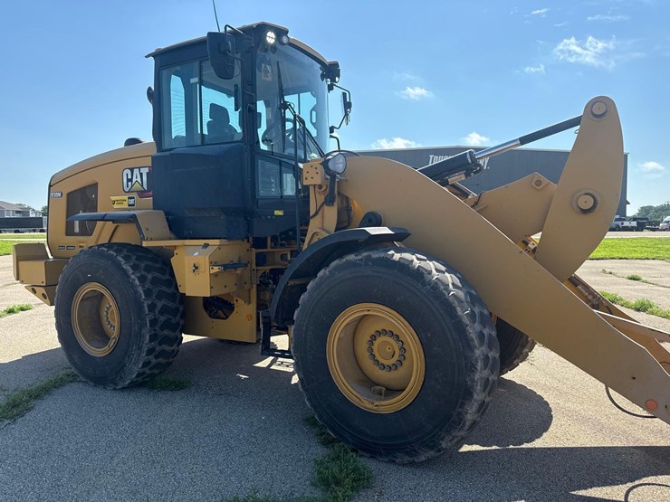 2023-caterpillar-930m-image-7