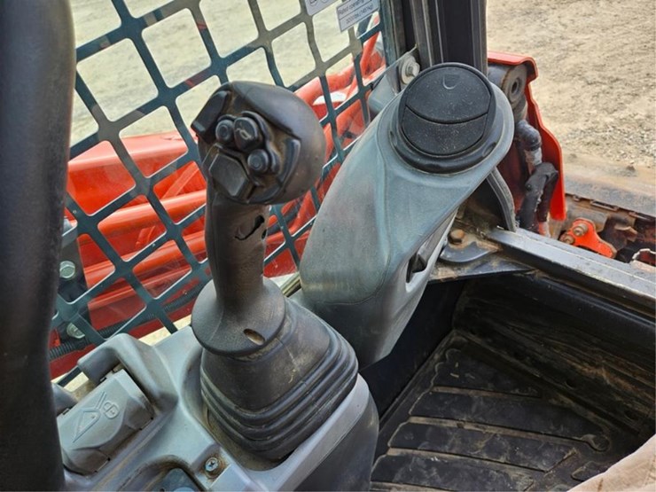 kubota-svl95-2s-image-24