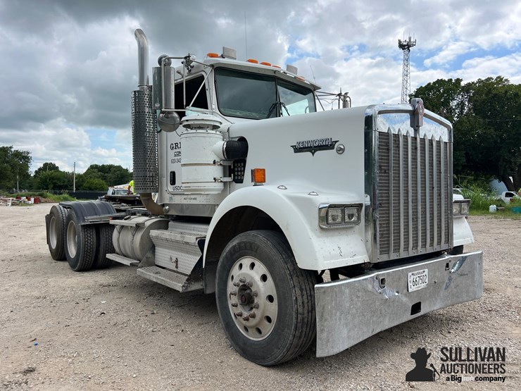 2003-kenworth-w900-image-3