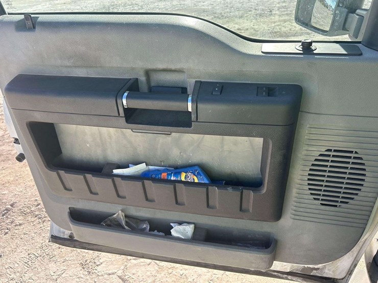 2014-ford-f350-image-13