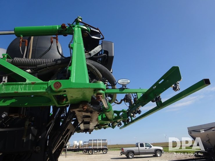 2021-john-deere-f4365-image-77